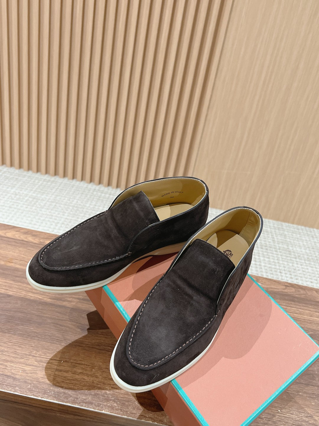 LP OPEN WALK LOAFERS CHARCOAL SUEDE - 35
