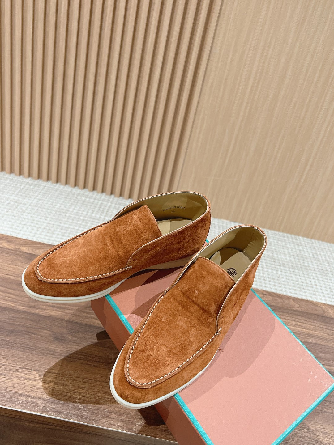 LP OPEN WALK LOAFERS BRIGHT BROWN SUEDE - 35