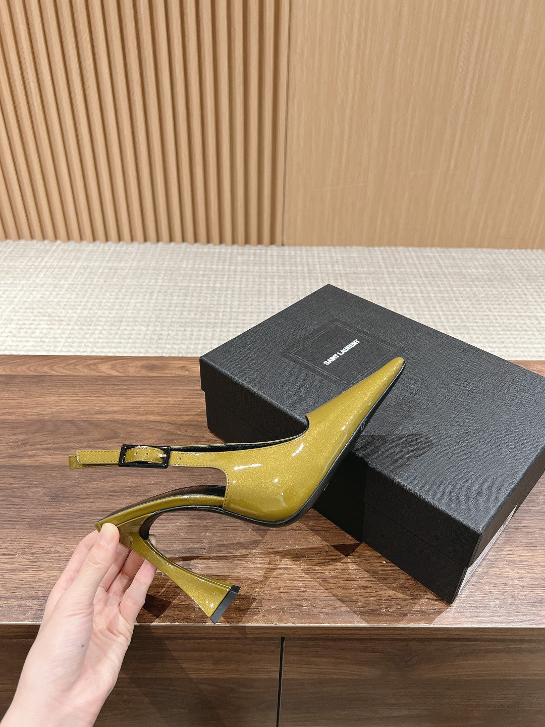 SL DUNE SLINGBACK PUMPS MUSTARD POLISHED CALFSKIN - 35