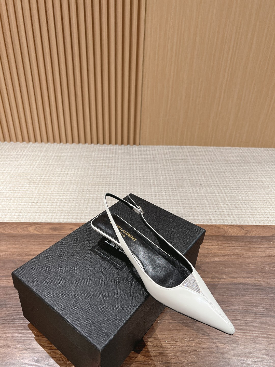 SL CHERISH CRYSTAL SLINGBACK WHITE CALFSKIN - 35