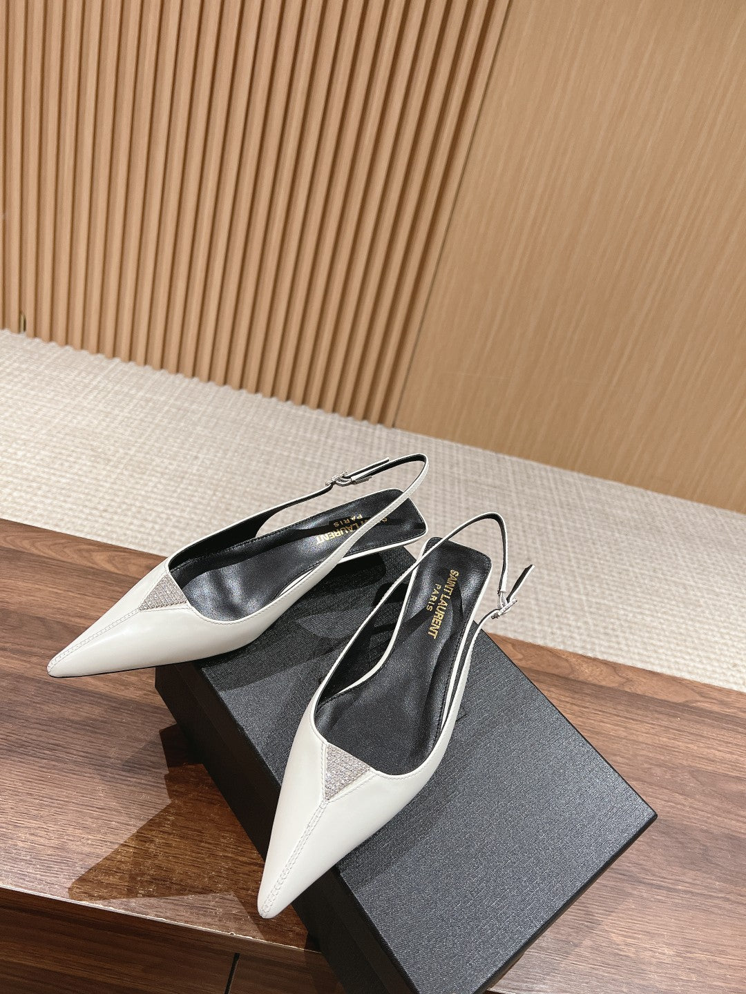SL CHERISH CRYSTAL SLINGBACK WHITE CALFSKIN - 35