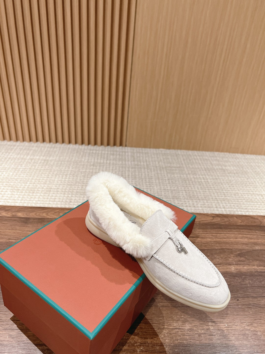 LP SUMMER CHARMS WALK LOAFERS LIGHT GRAY FLEECE - 35