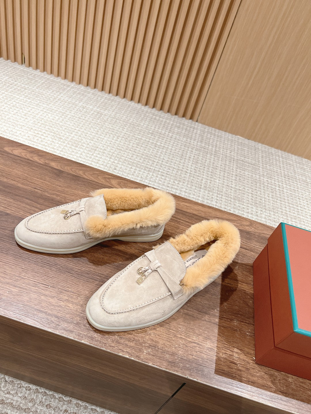 LP SUMMER CHARMS WALK LOAFERS TORTILLA FLEECE - 35