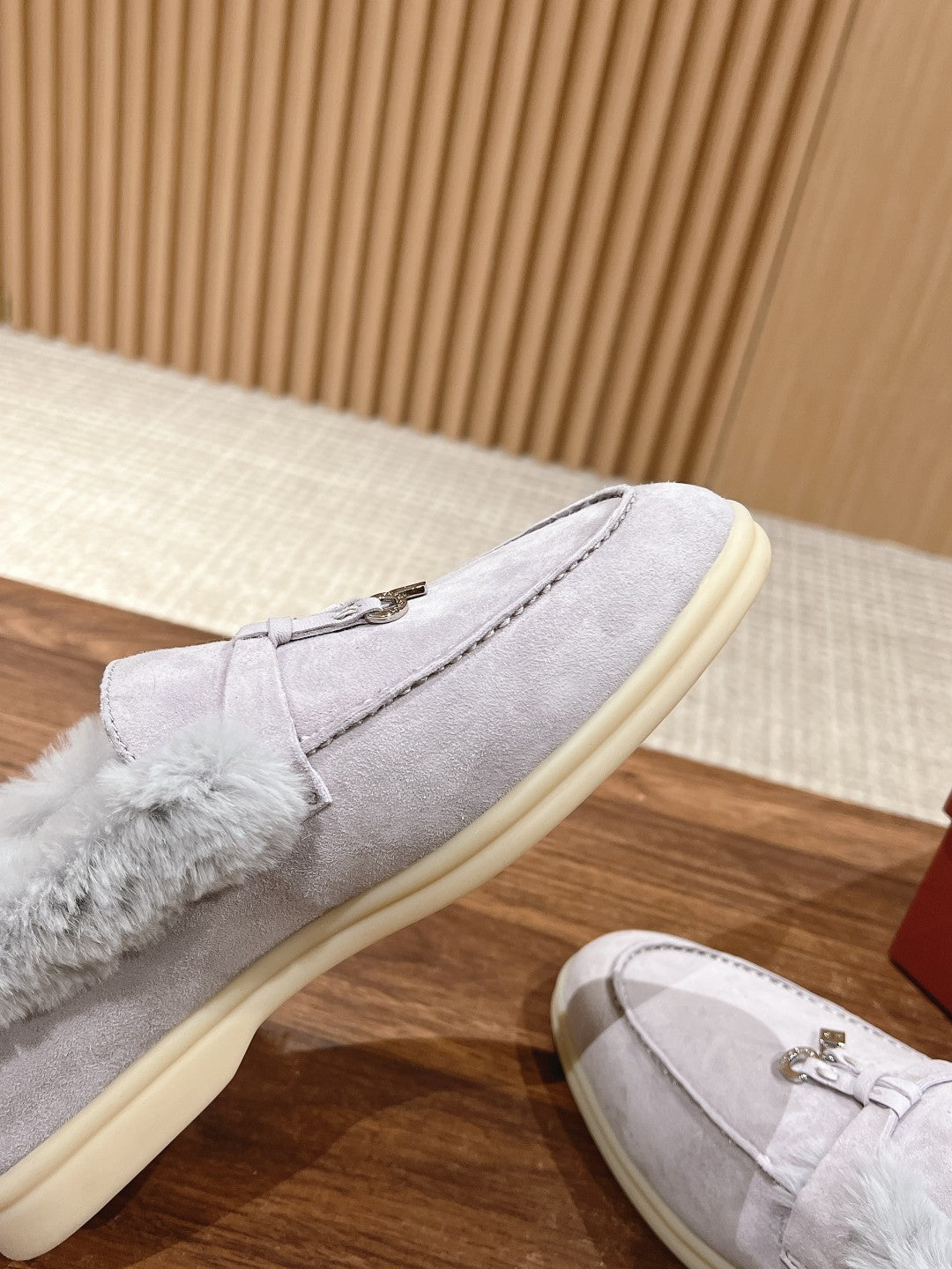 LP SUMMER CHARMS WALK LOAFERS BRIGHT GRAY FLEECE - 35