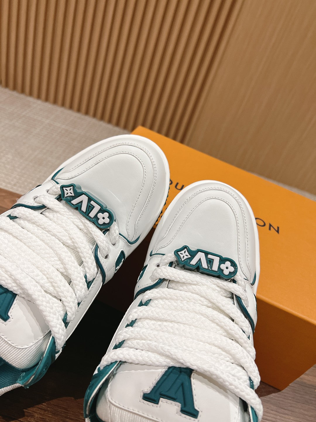 LV Trainer Maxi Sneaker White Mix Emerald Green Calfskin - 35