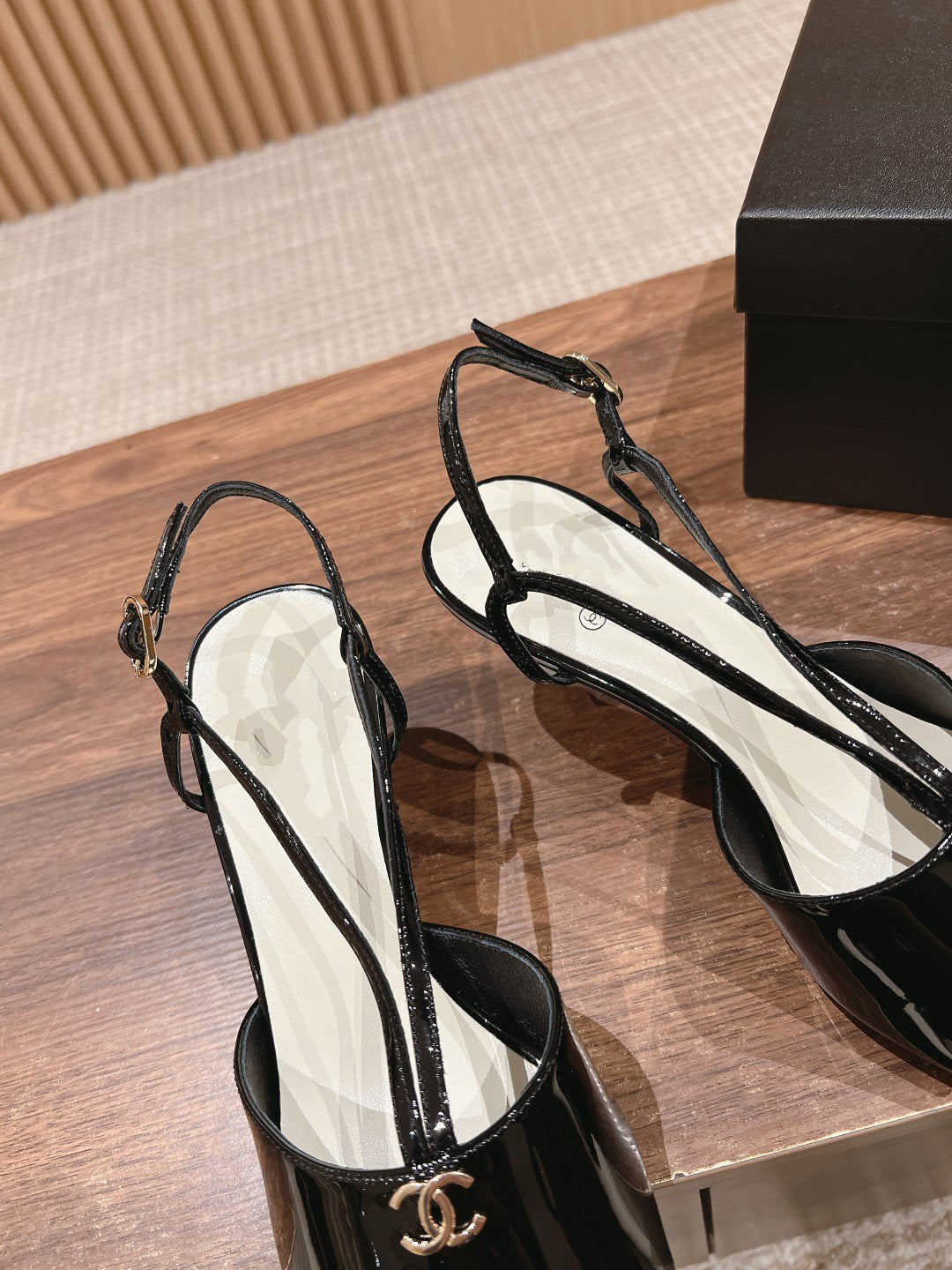 high heel 70 sandals black white patent calfskin - 35