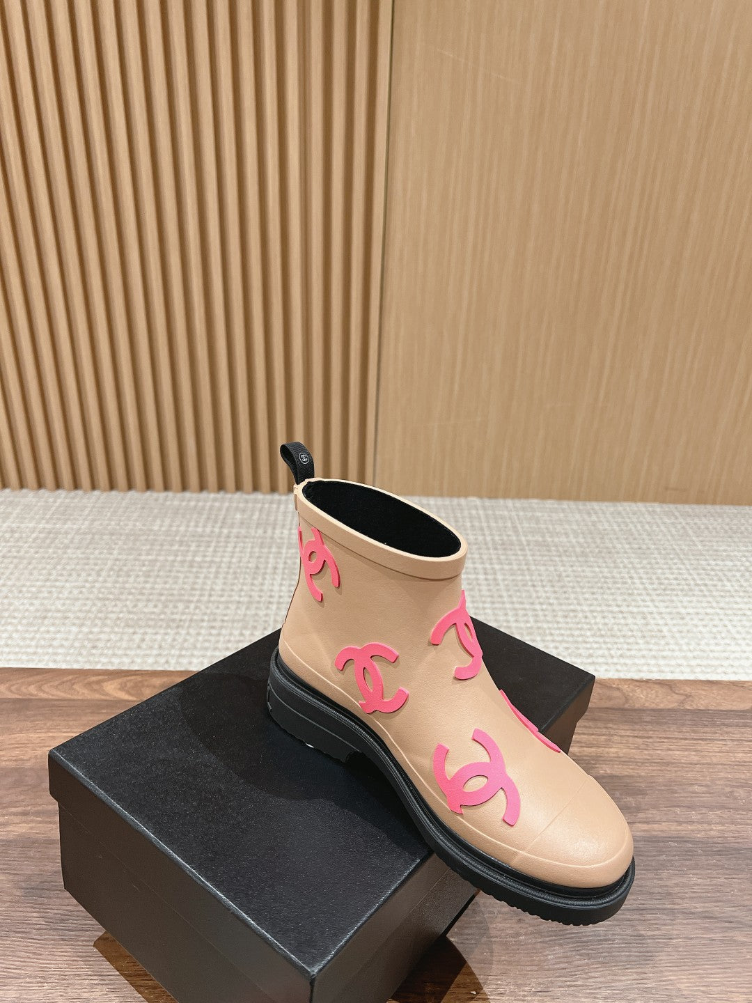 CC RAIN BOOTS BEIGE CREAM TPU WITH PINK LOGO - 35