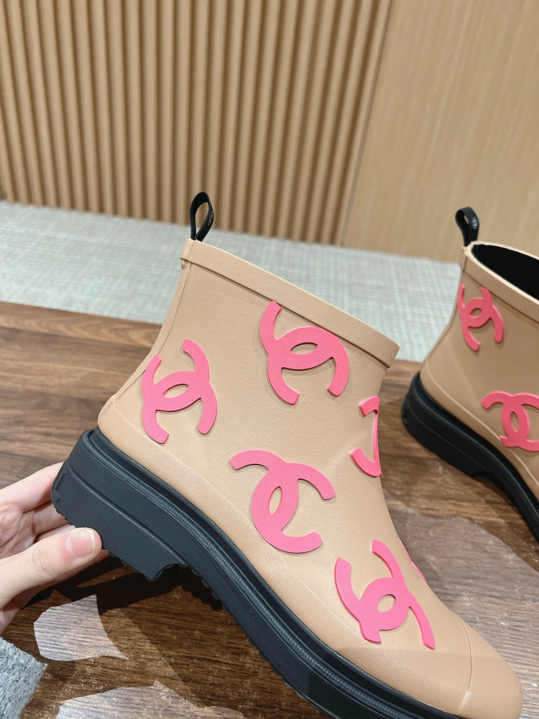 CC RAIN BOOTS BEIGE CREAM TPU WITH PINK LOGO - 35