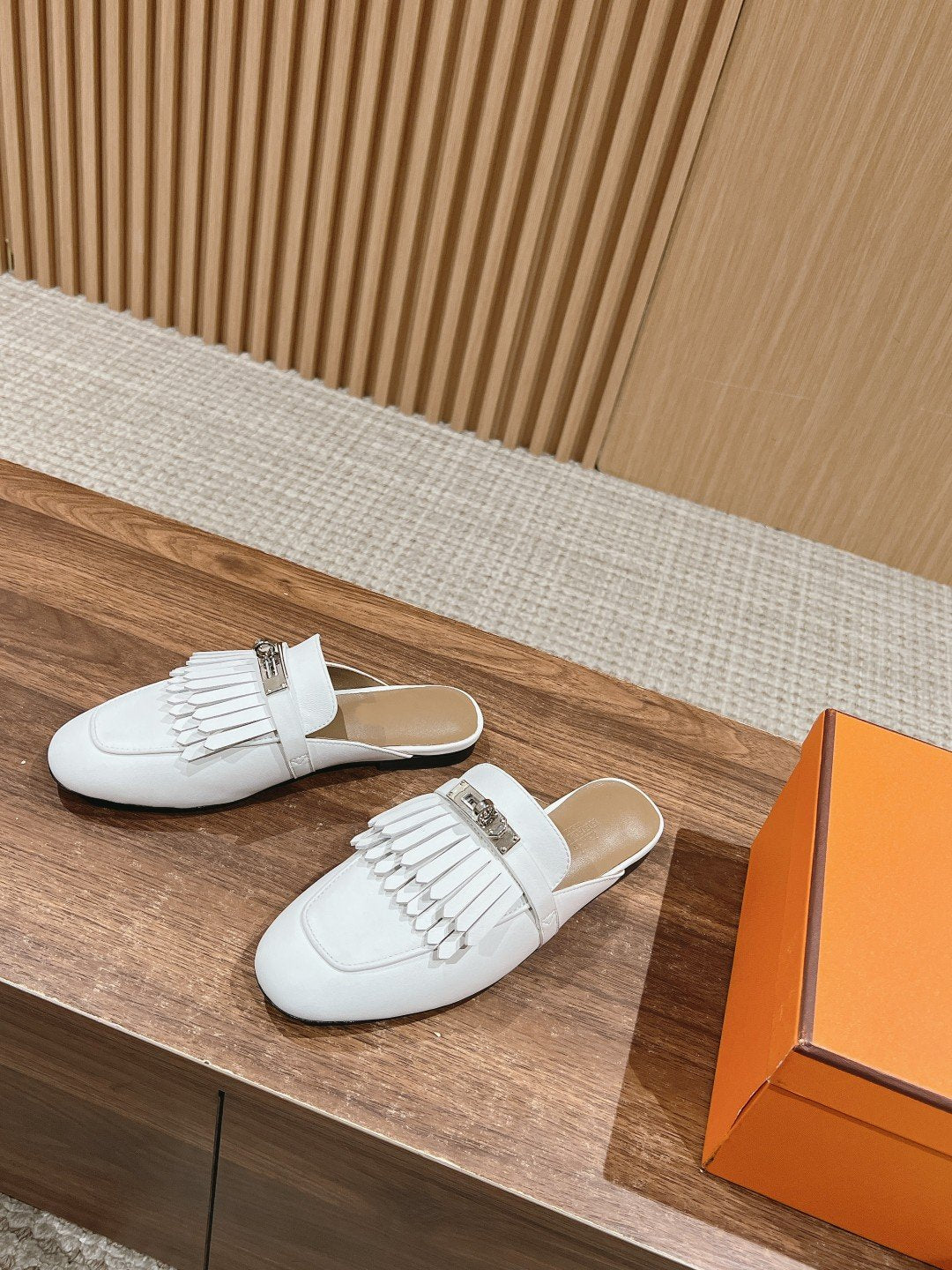 0Z Mule Fringed White - 35
