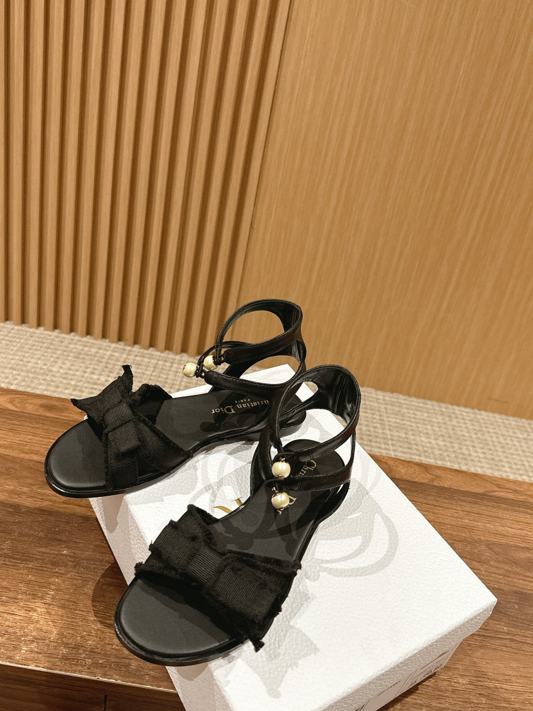 DIOR ADIORABLE SANDALS 25S IN BLACK FABRIC AND LAMBSKIN WITH PEARL DETAILING - 35