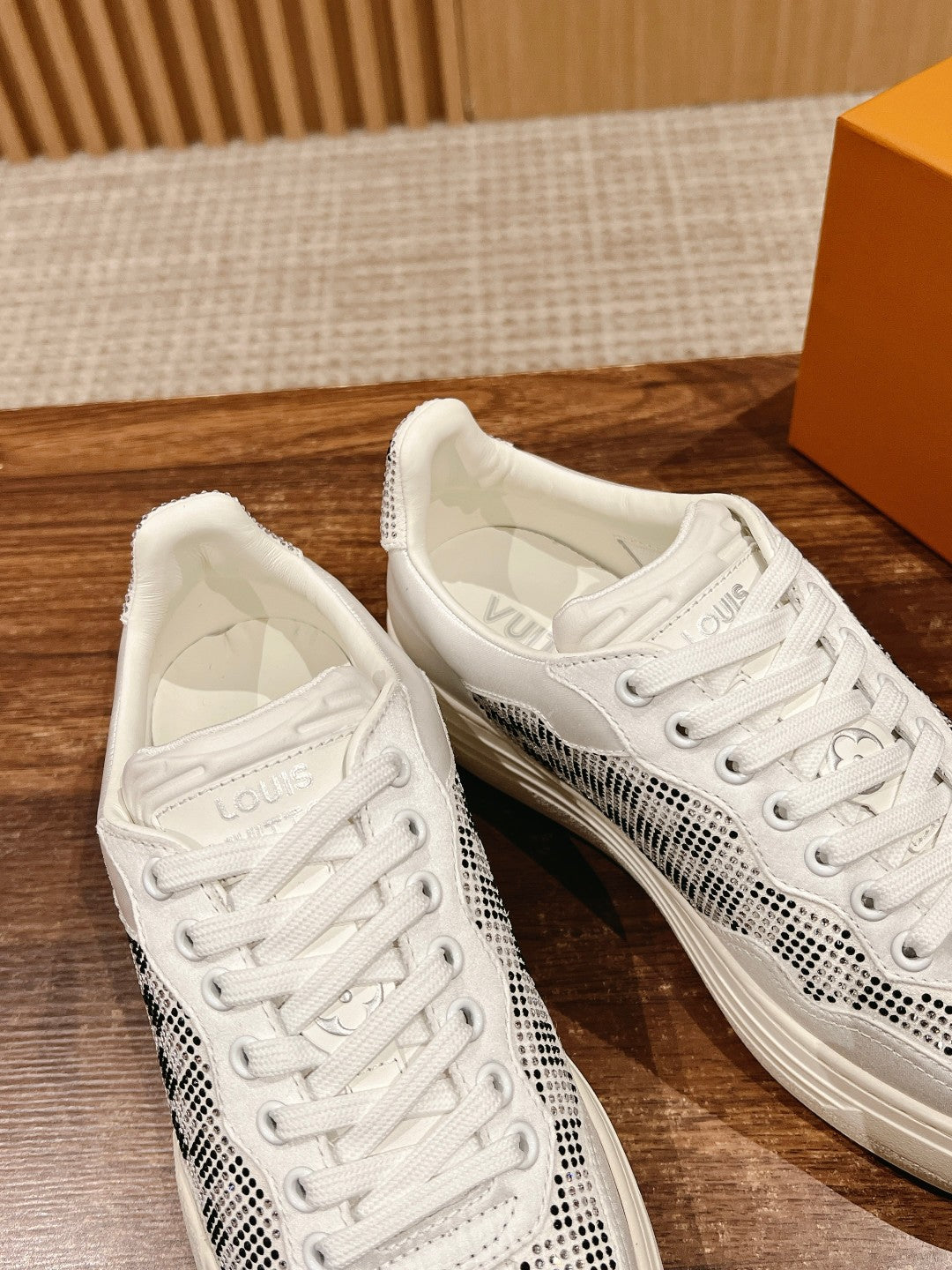 LV GROOVY SNEAKER IN WHITE DAMIER STRASS AND CALFSKIN - 35