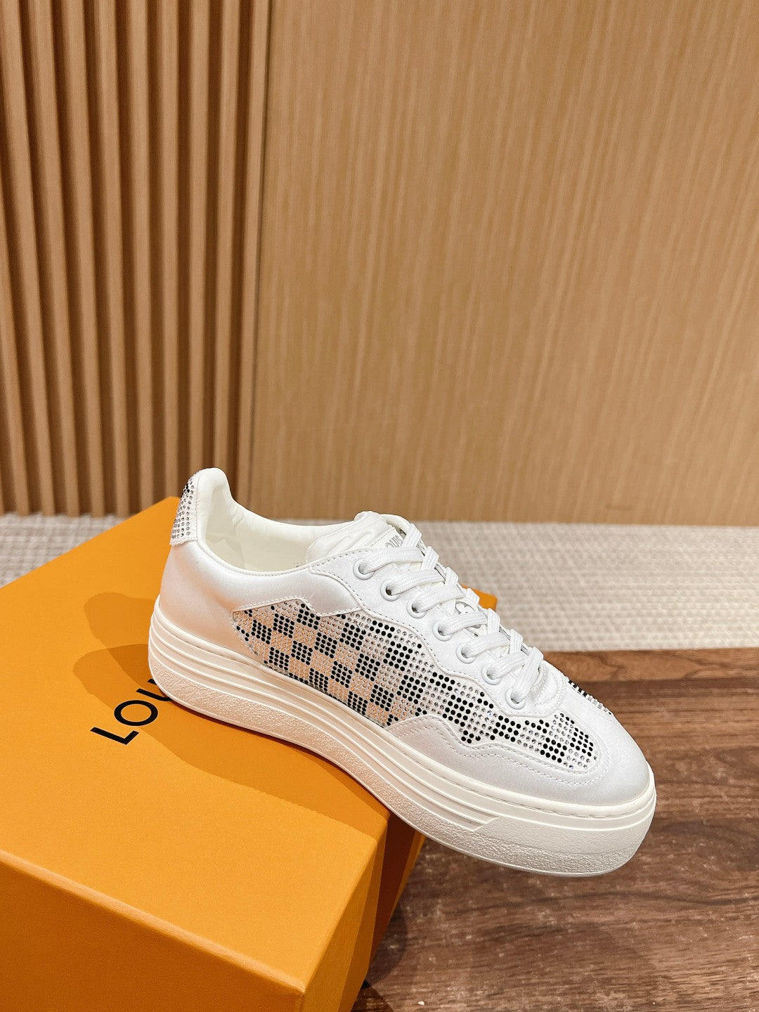LV GROOVY SNEAKER IN WHITE DAMIER STRASS AND CALFSKIN - 35