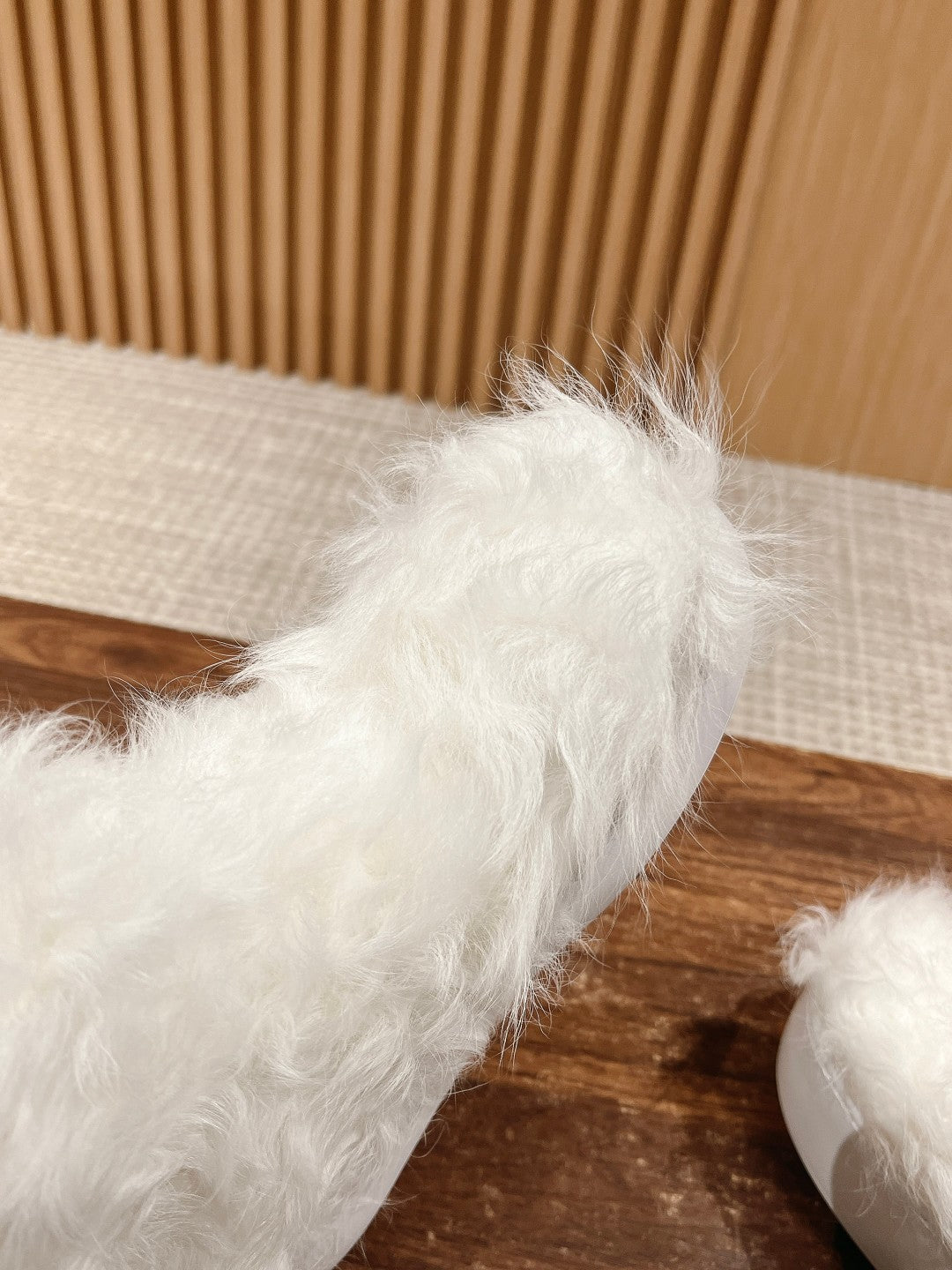 VIV' RANGERS SHEARLING ANKLE BOOT IN WHITE SHEEPSKIN - 35