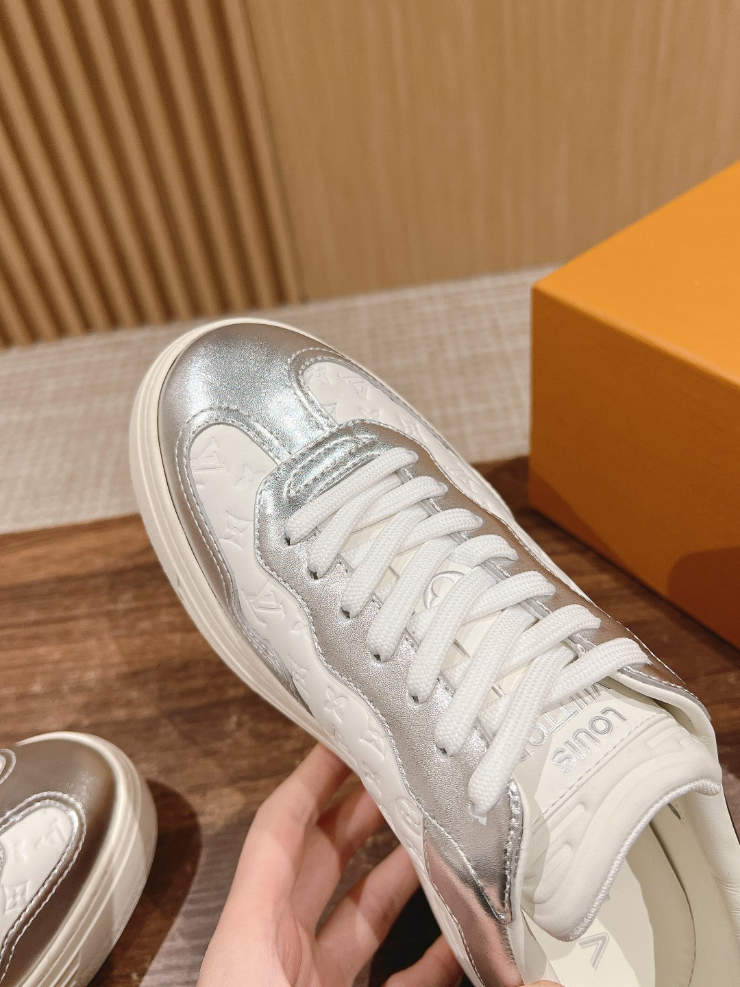 LV TRAINER SNEAKER IN SILVER MIX WHITE EMBOSSED CALFSKIN - 35