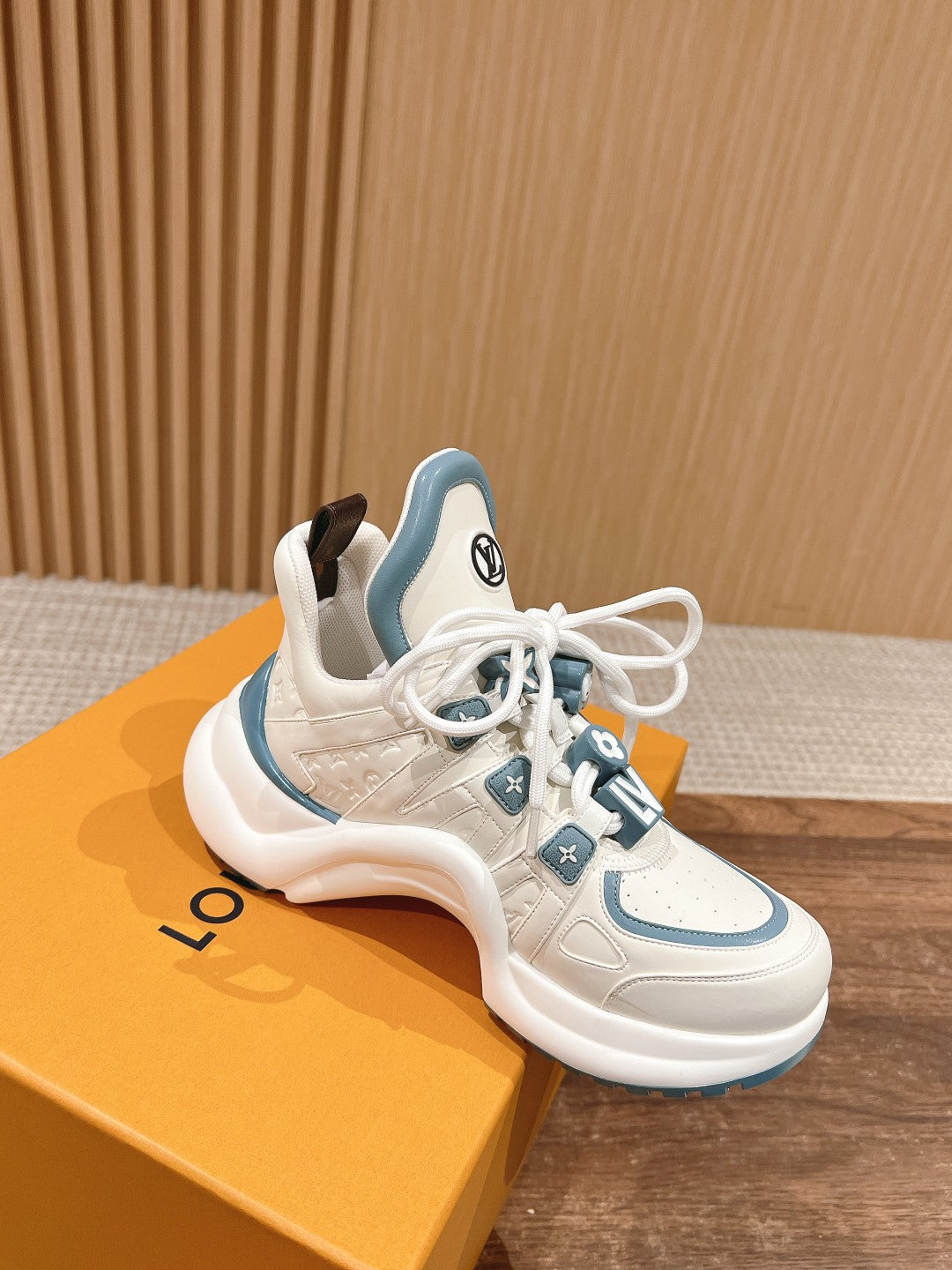LV ARCHLIGHT SNEAKER IN WHITE MIX SKY BLUE EMBOSSED CALFSKIN - 35