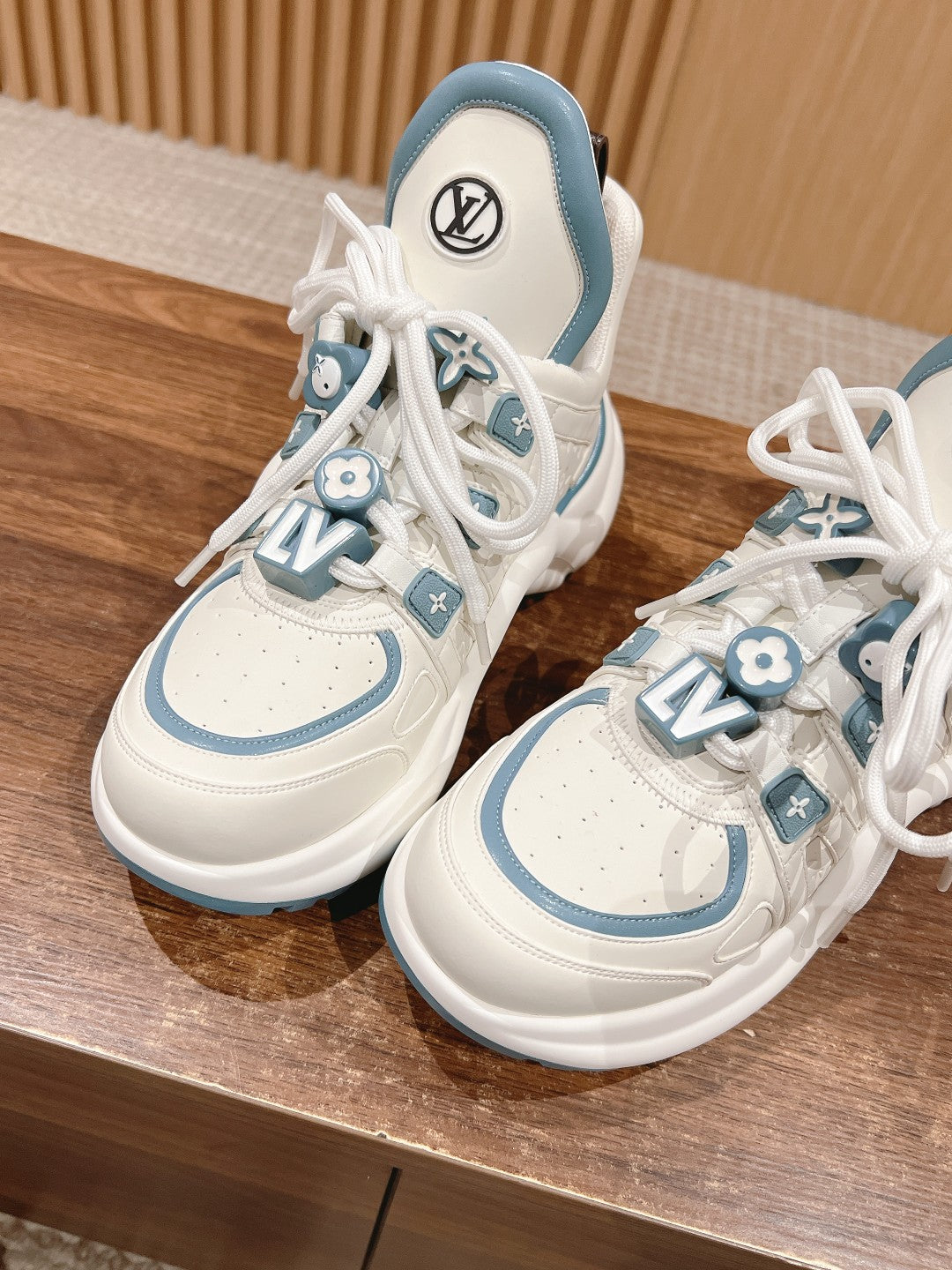 LV ARCHLIGHT SNEAKER IN WHITE MIX SKY BLUE EMBOSSED CALFSKIN - 35