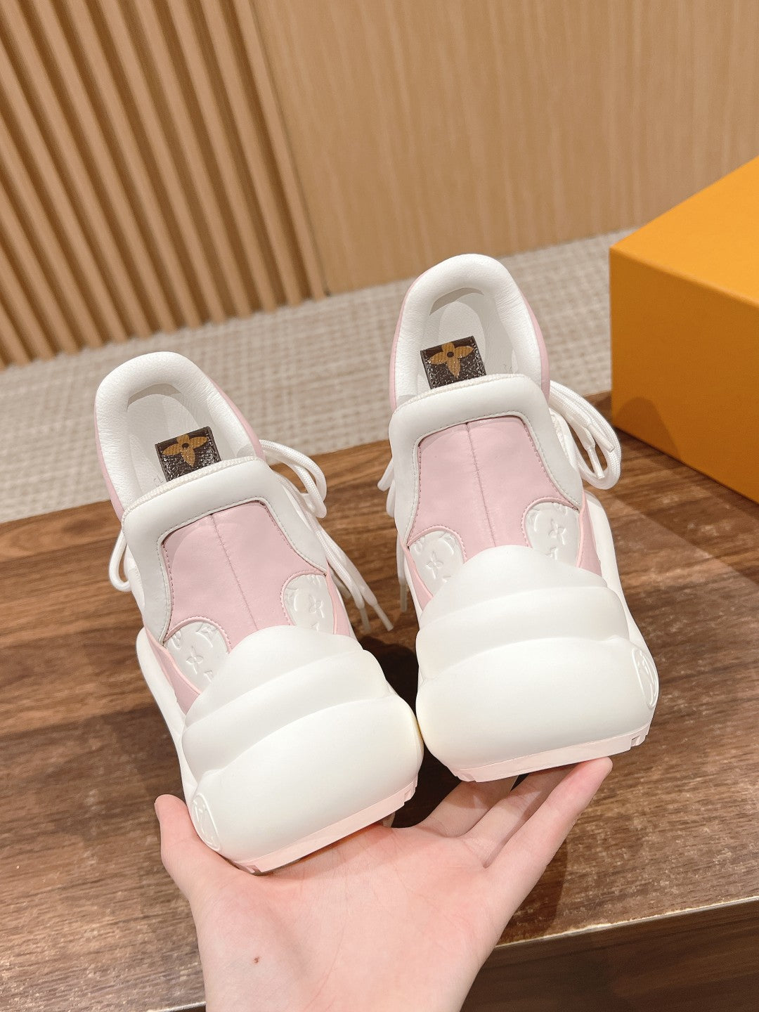 LV ARCHLIGHT SNEAKER IN WHITE MIX BABY PINK EMBOSSED CALFSKIN - 35