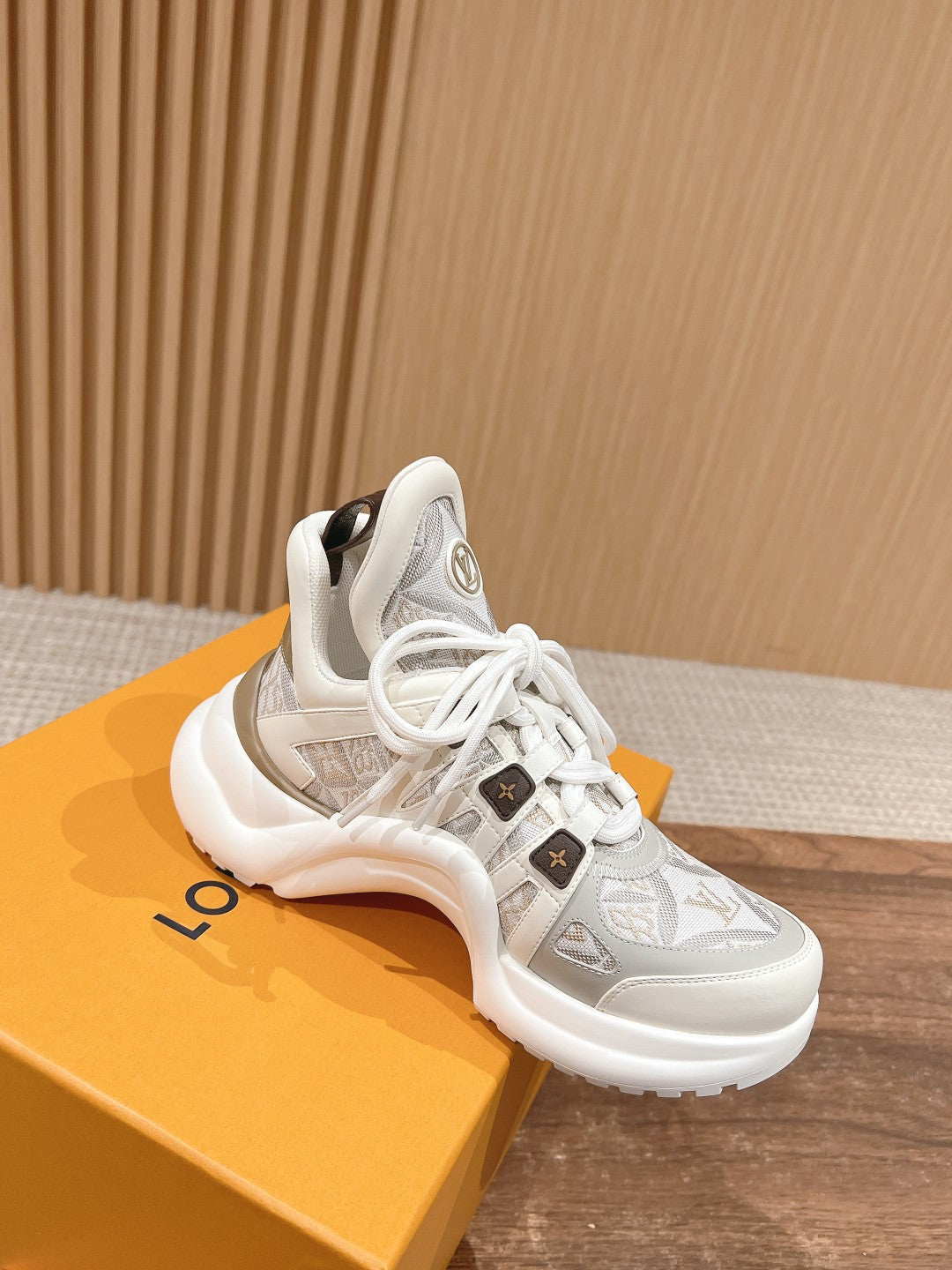 LV ARCHLIGHT SNEAKER IN WHITE MIX PALE GRAY CALFSKIN AND MONOGRAM DENIM - 35