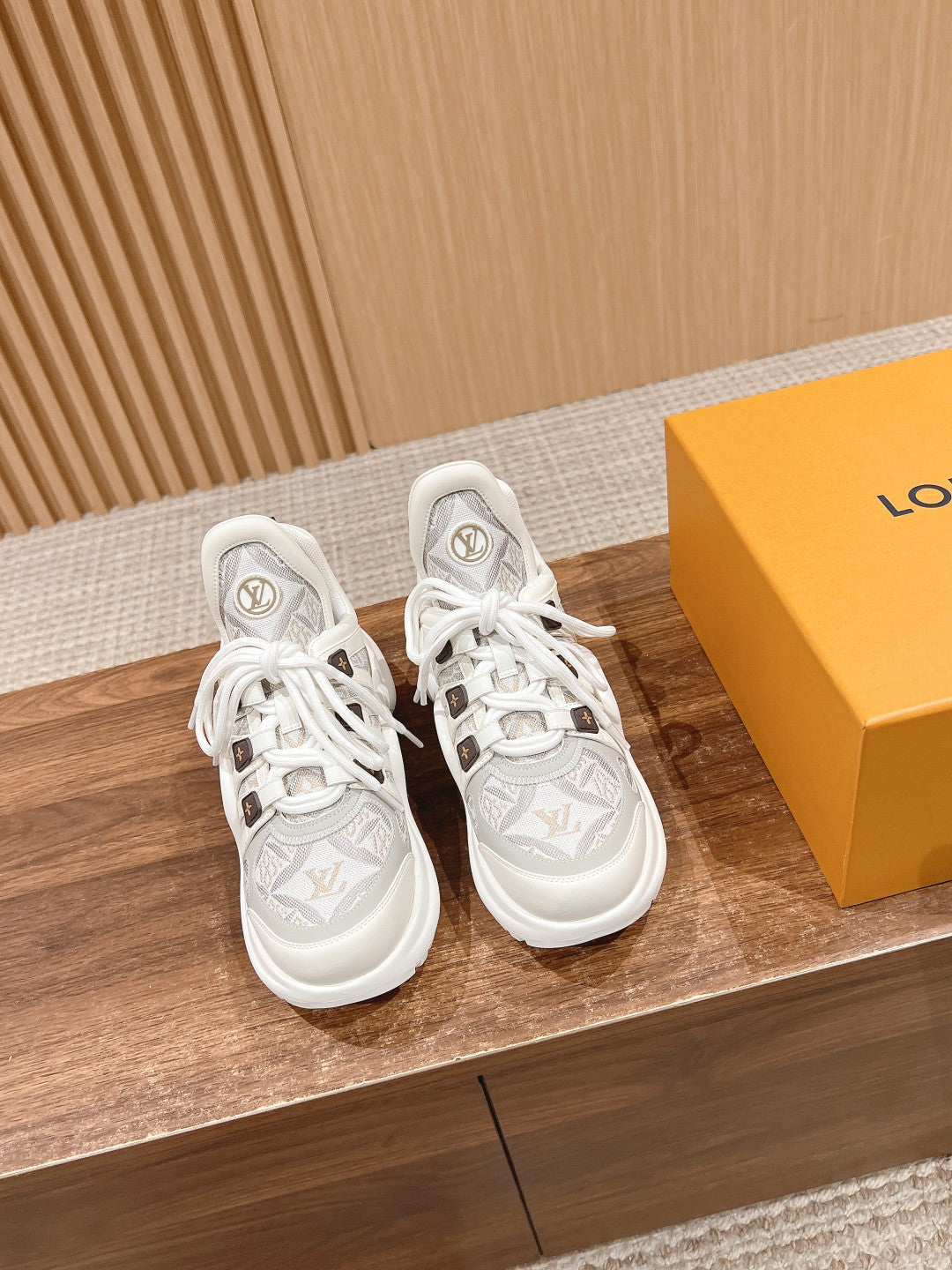 LV ARCHLIGHT SNEAKER IN WHITE MIX PALE GRAY CALFSKIN AND MONOGRAM DENIM - 35