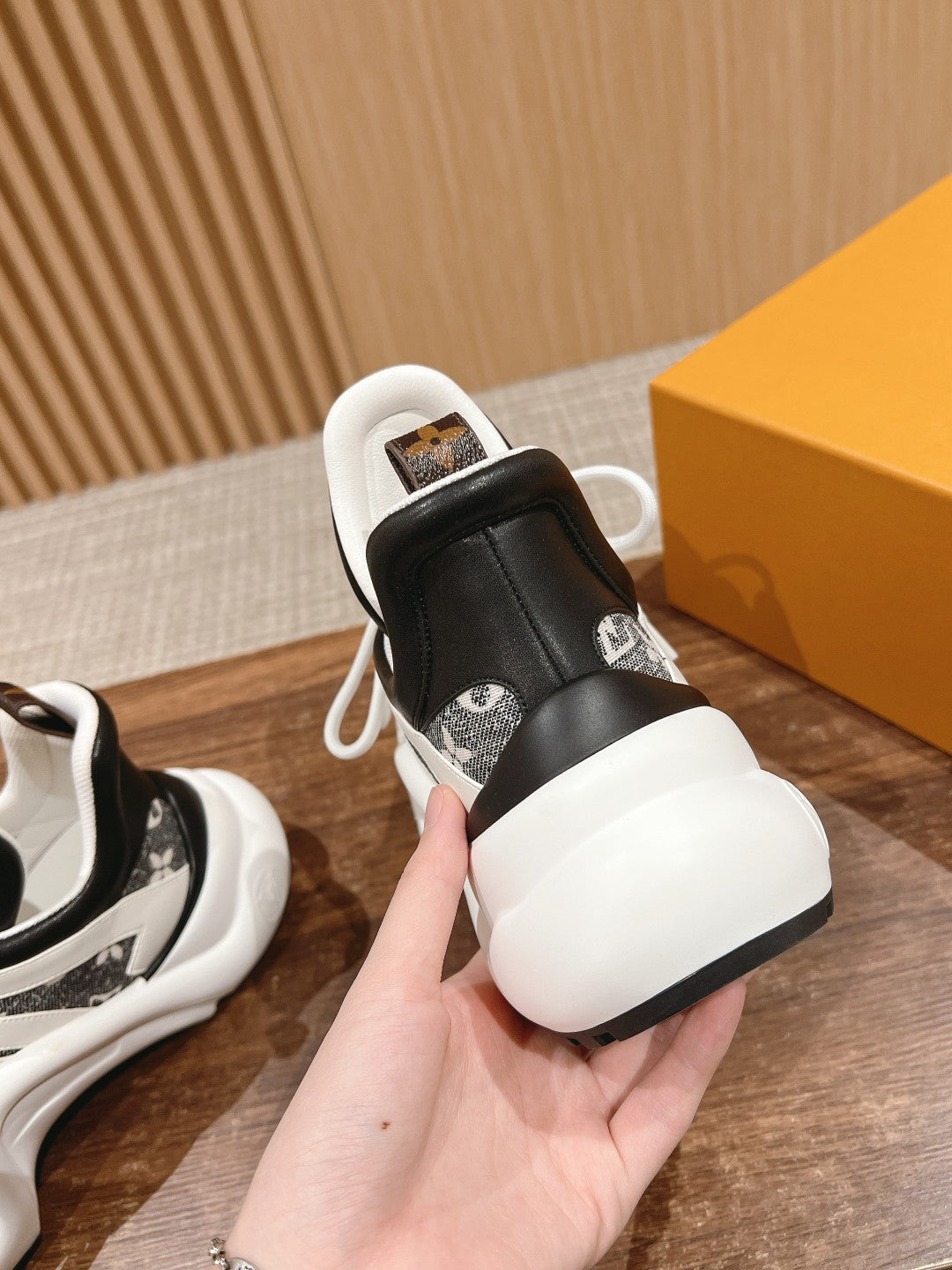 LV ARCHLIGHT SNEAKER IN WHITE MIX BLACK CALFSKIN AND MONOGRAM DENIM - 35