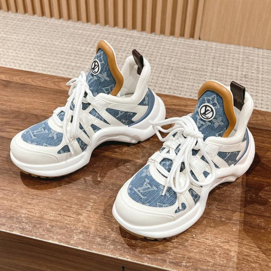 LV ARCHLIGHT SNEAKER IN WHITE CALFSKIN AND LIGHT BLUE MONOGRAM DENIM - 35