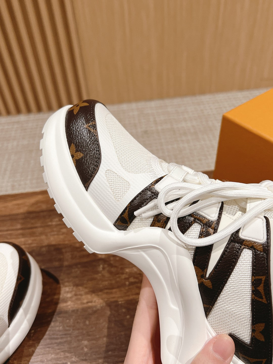 LV ARCHLIGHT SNEAKER IN WHITE CANVAS AND CHOCOLATE BROWN MONOGRAM CALFSKIN - 35