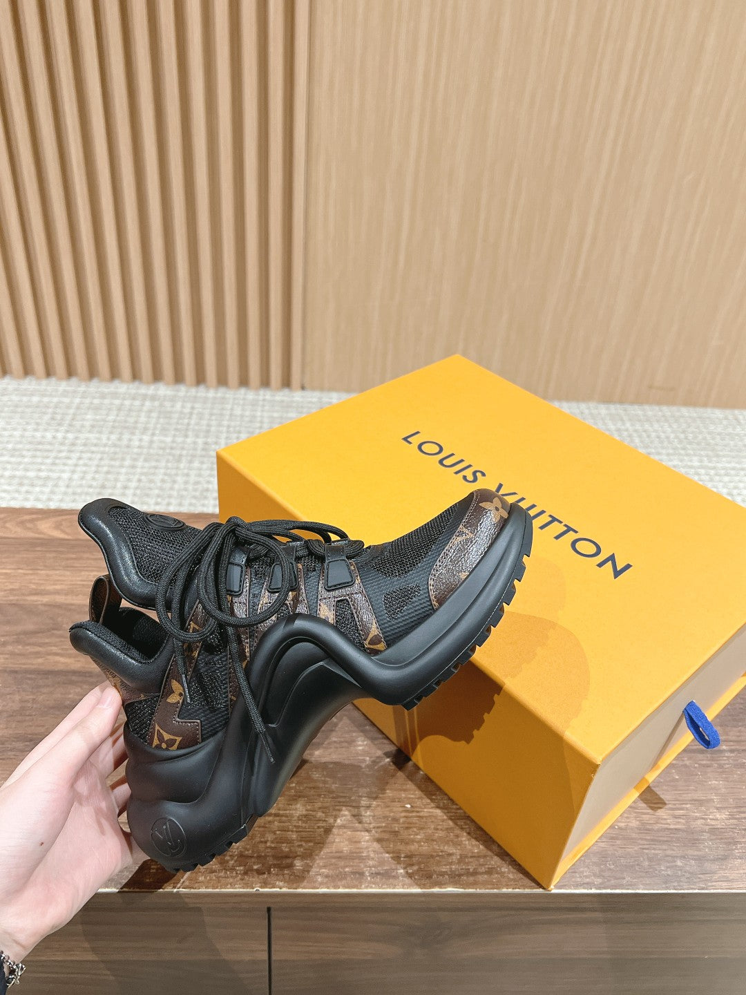 LV ARCHLIGHT SNEAKER IN BLACK CANVAS AND CHOCOLATE BROWN MONOGRAM CALFSKIN - 35