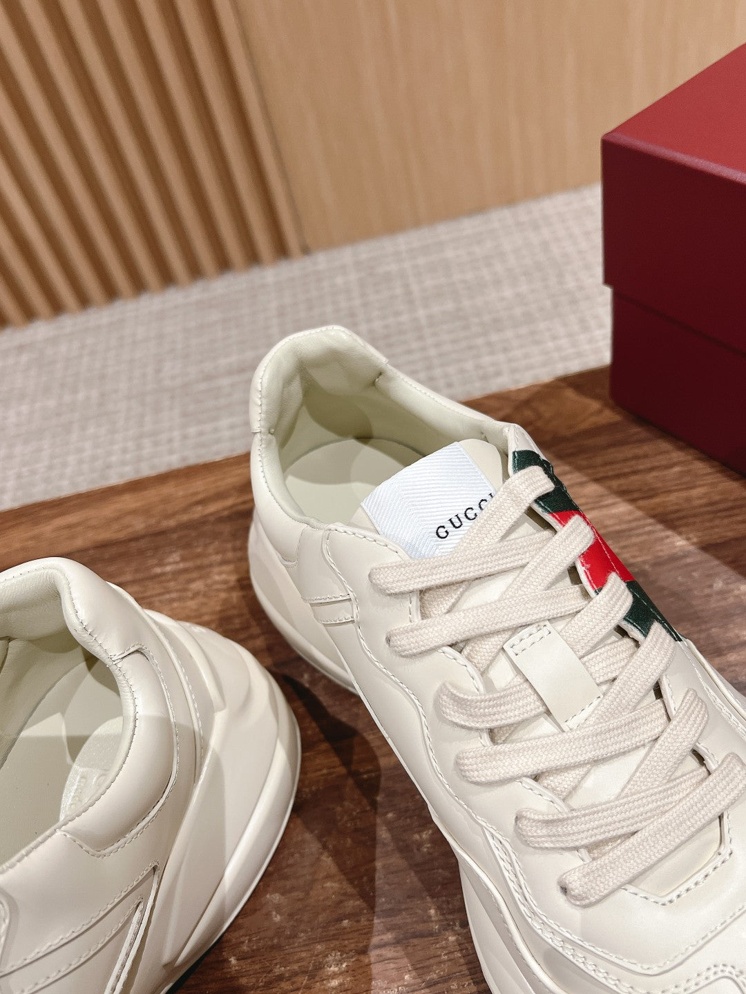 GG RHYTON TRAINER WHITE CALFSKIN WITH WEB LOGO - 35