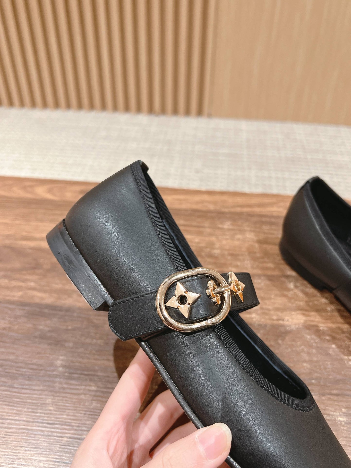 MARY JANE FLAT IN BLACK CALFSKIN 168943 - 35
