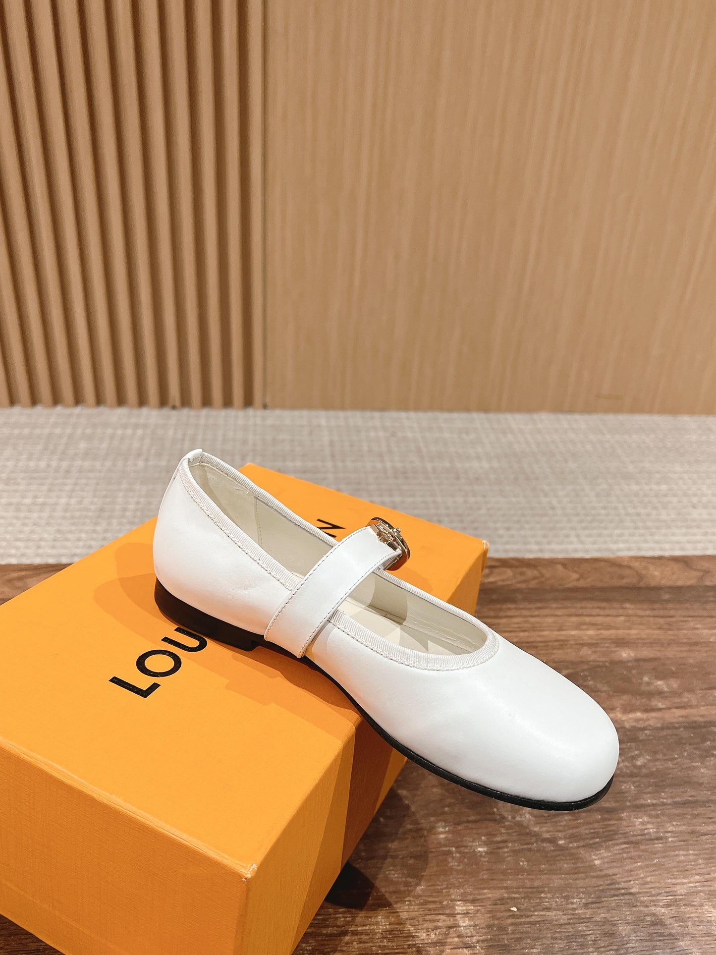 MARY JANE FLAT IN WHITE CALFSKIN - 35