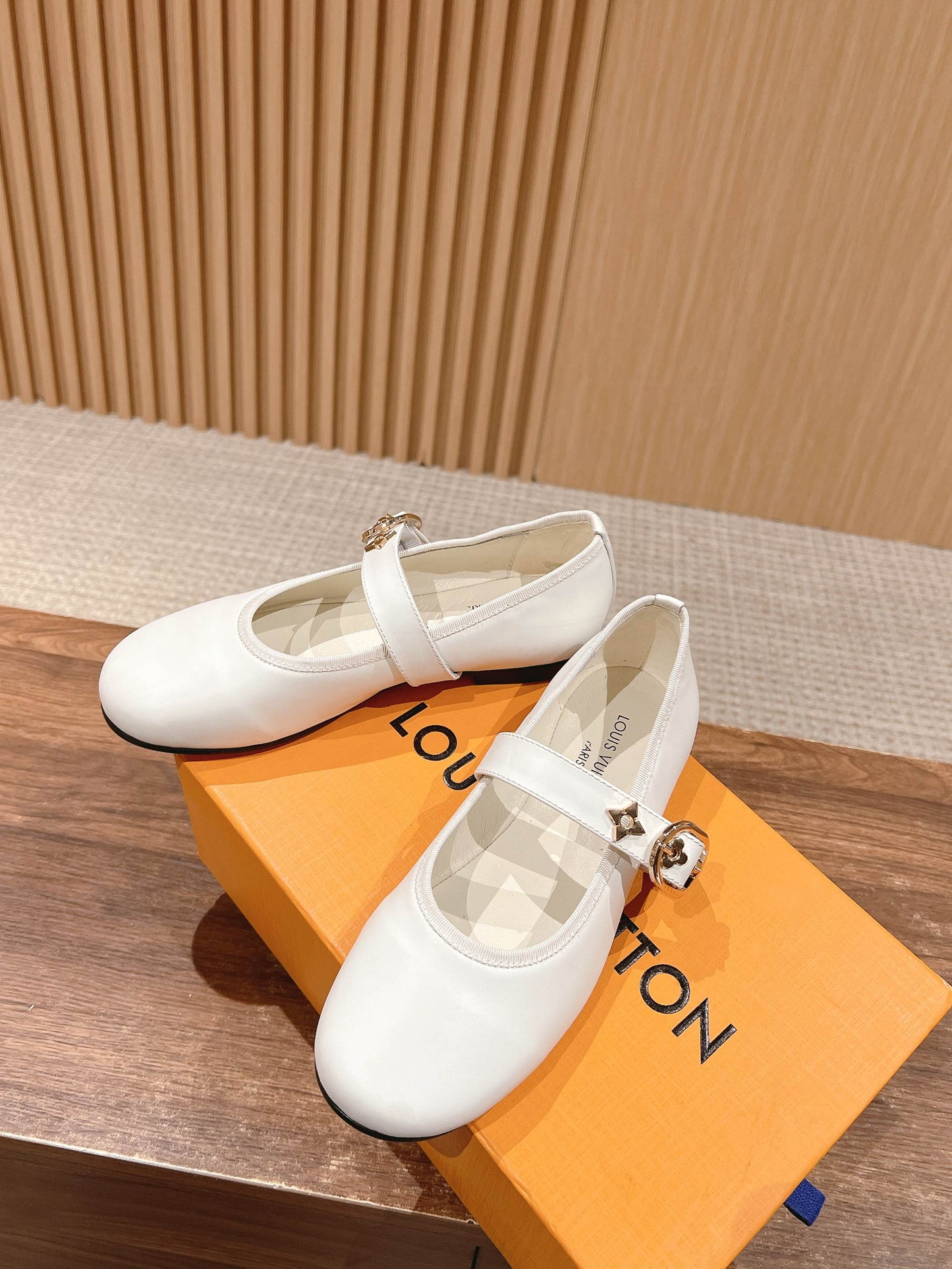 MARY JANE FLAT IN WHITE CALFSKIN - 35