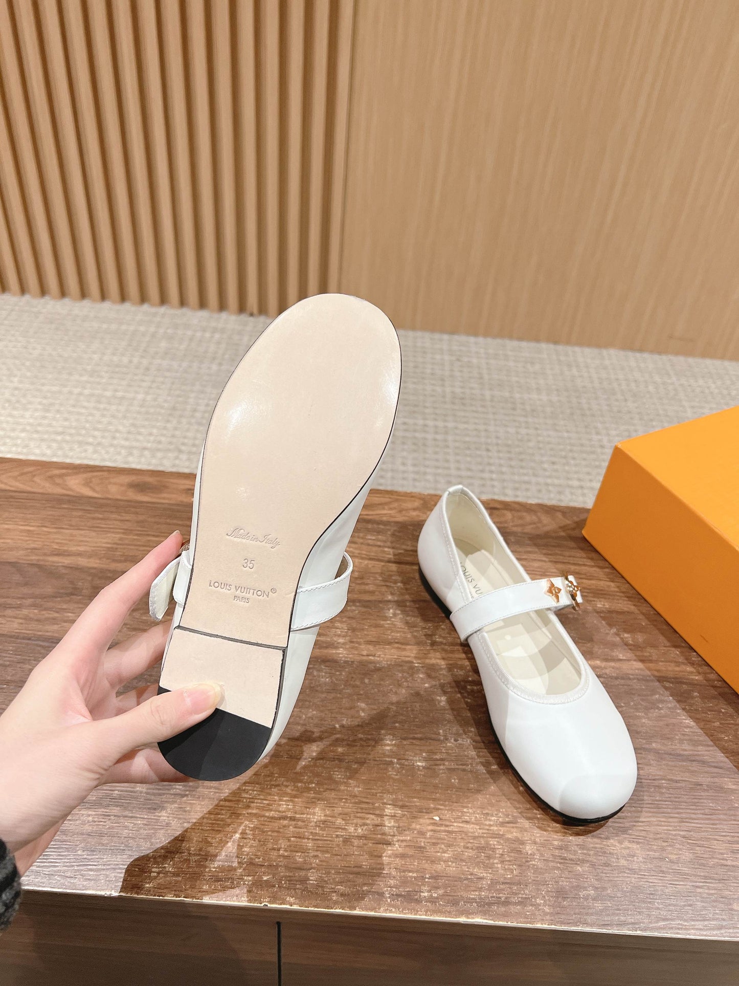 MARY JANE FLAT IN WHITE CALFSKIN - 35