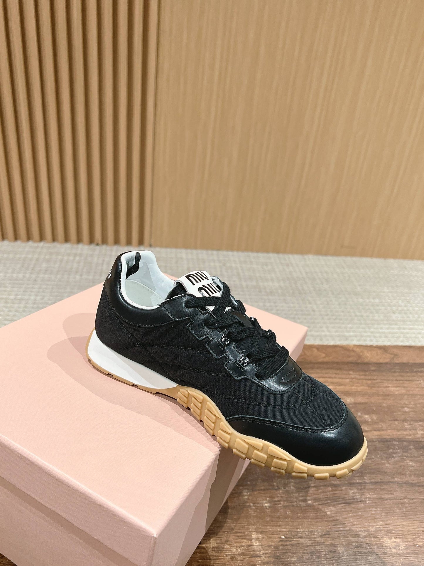 RUNNING SNEAKERS IN BLACK LAMBSKIN AND FABRIC ANTI-SLIP RUBBER SOLE - 35