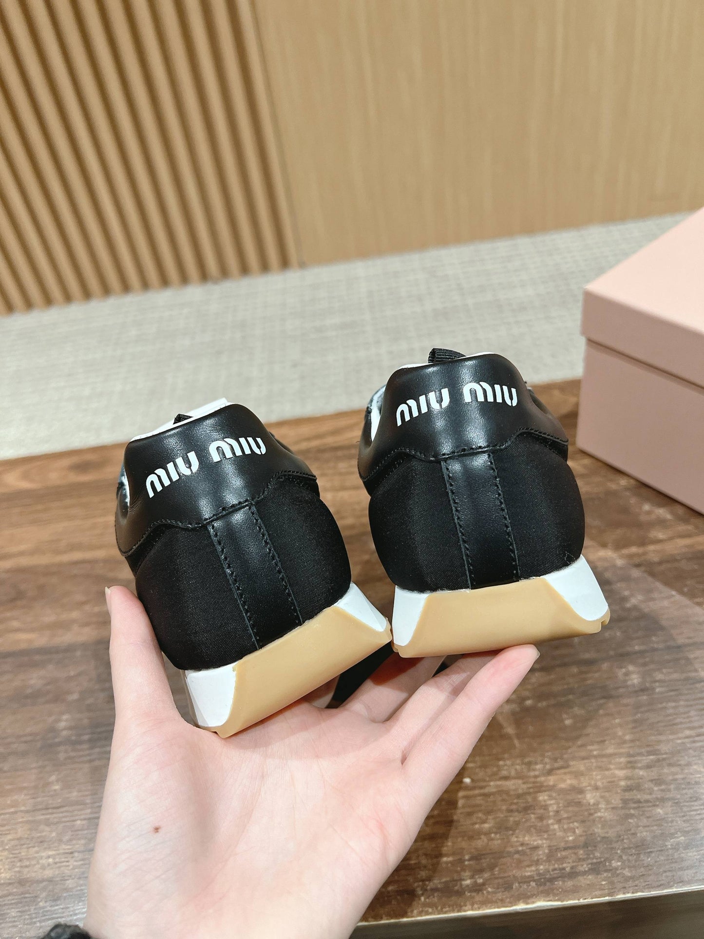 RUNNING SNEAKERS IN BLACK LAMBSKIN AND FABRIC ANTI-SLIP RUBBER SOLE - 35