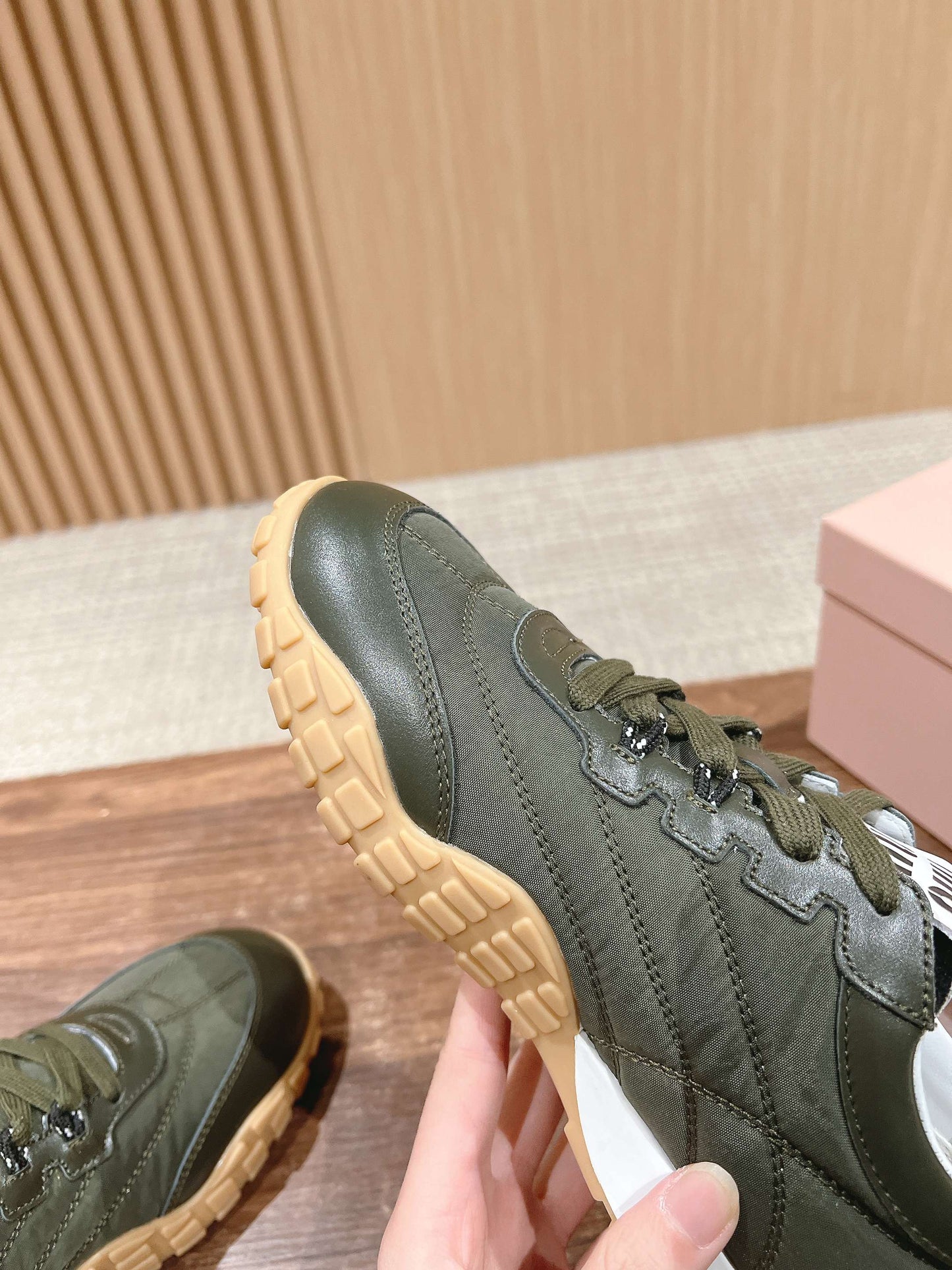 RUNNING SNEAKERS IN ARMY GREEN LAMBSKIN AND FABRIC ANTI-SLIP RUBBER SOLE - 35