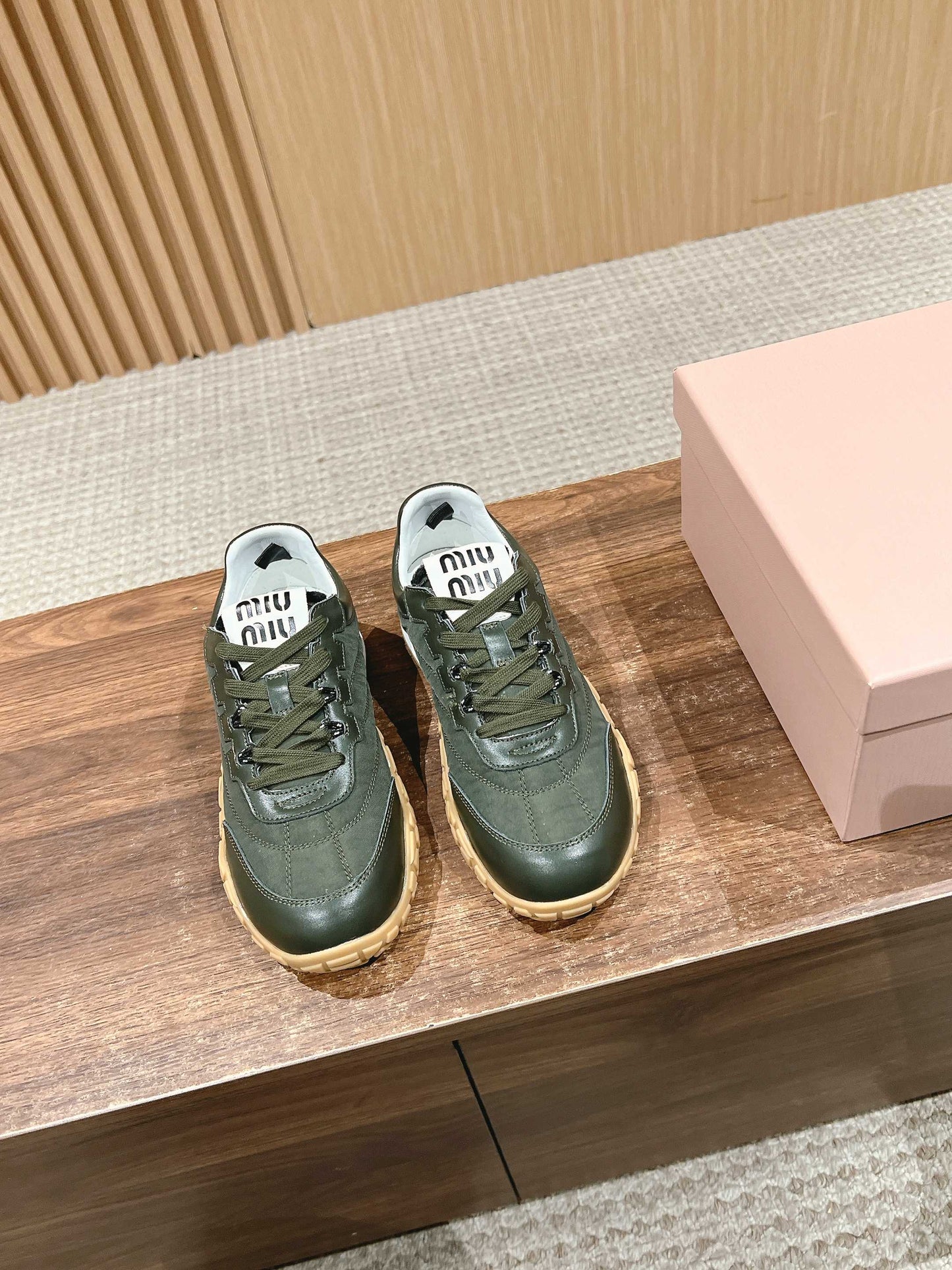 RUNNING SNEAKERS IN ARMY GREEN LAMBSKIN AND FABRIC ANTI-SLIP RUBBER SOLE - 35