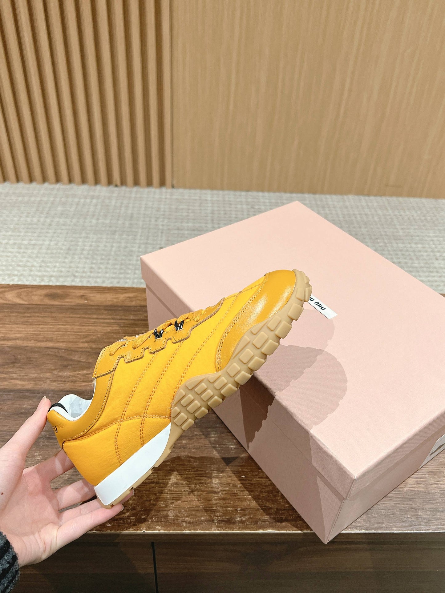 RUNNING SNEAKERS IN YELLOW LAMBSKIN AND FABRIC ANTI-SLIP RUBBER SOLE - 35