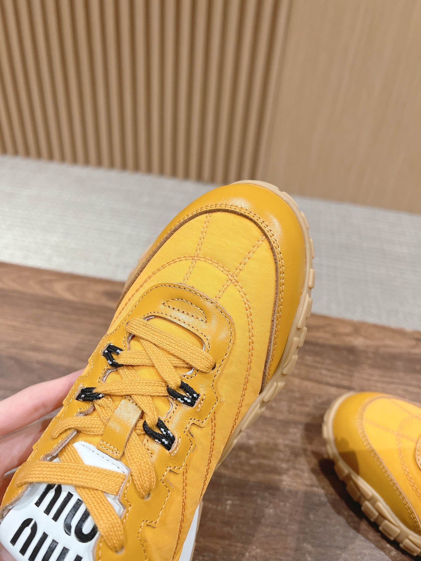 RUNNING SNEAKERS IN YELLOW LAMBSKIN AND FABRIC ANTI-SLIP RUBBER SOLE - 35