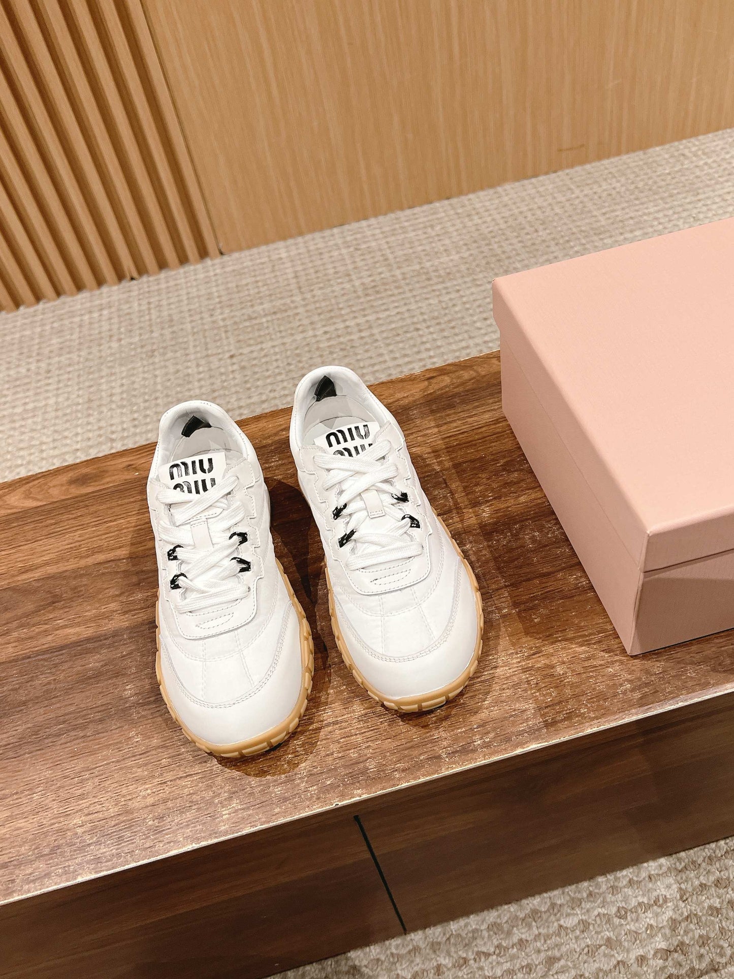 RUNNING SNEAKERS IN WHITE LAMBSKIN AND FABRIC ANTI-SLIP RUBBER SOLE - 35