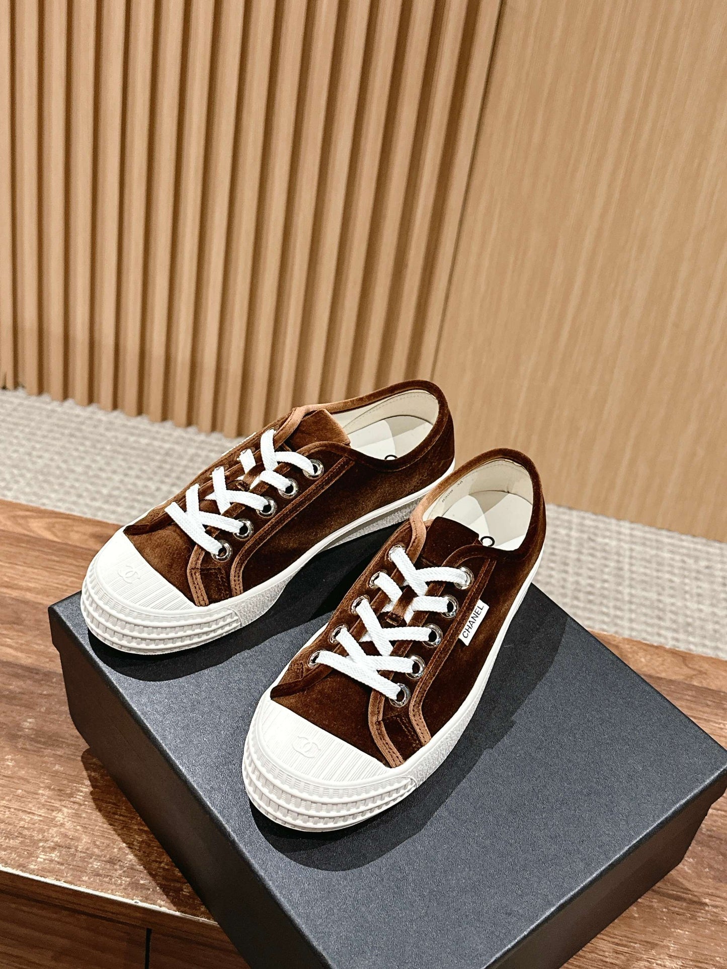 CONVERSE SNEAKER IN PENNY BROWN VELVET - 35