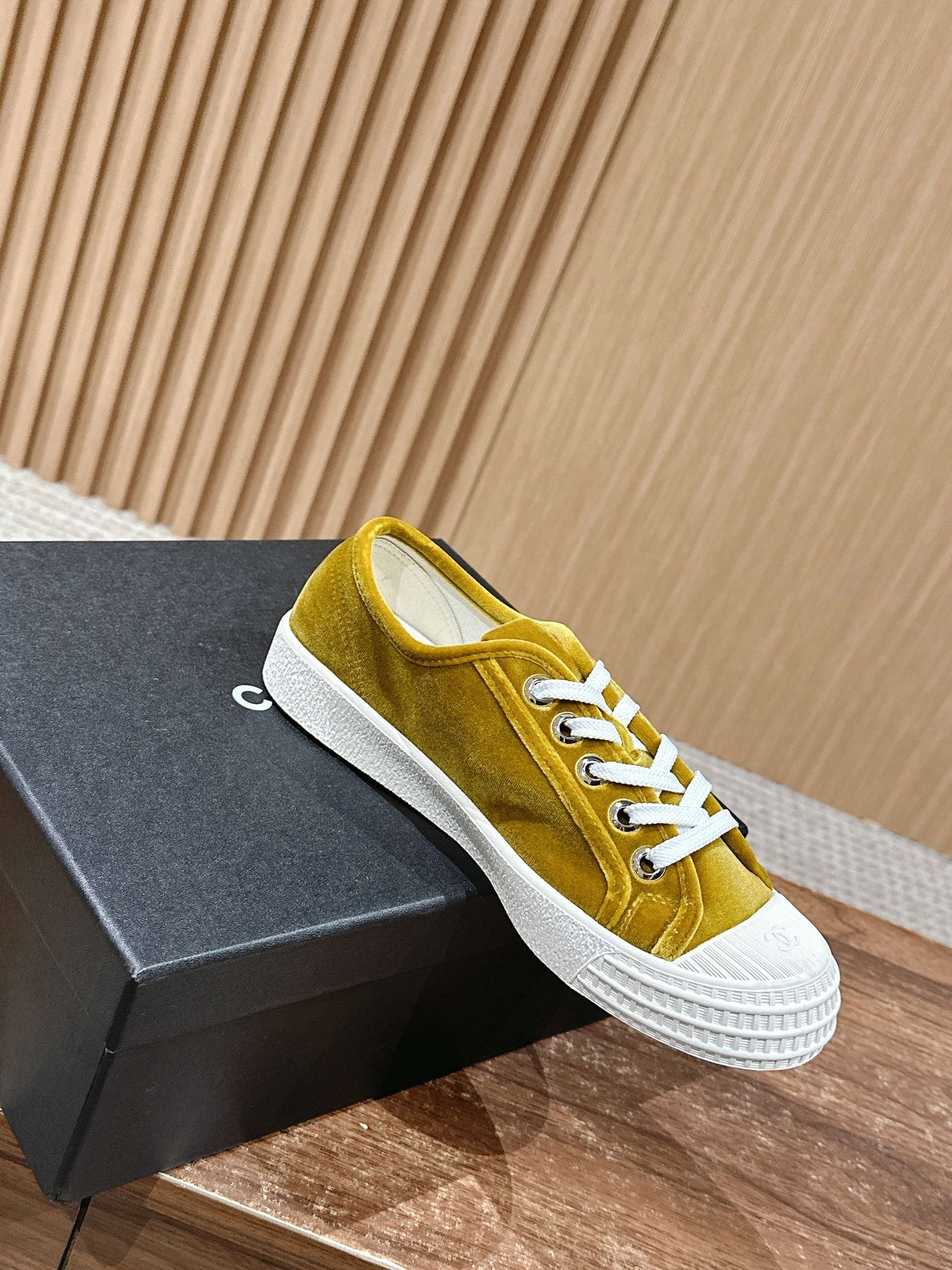 CONVERSE SNEAKER IN DIJON YELLOW VELVET - 35