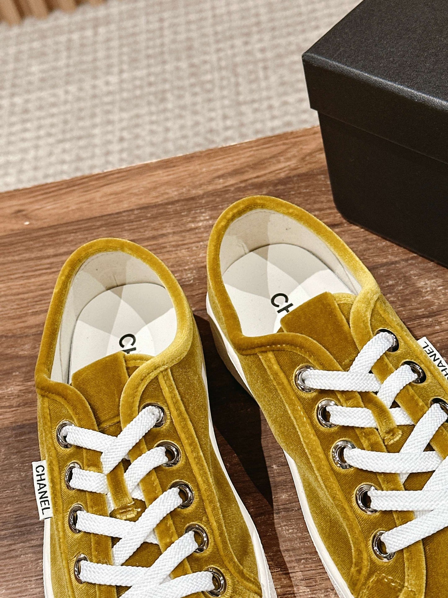 CONVERSE SNEAKER IN DIJON YELLOW VELVET - 35