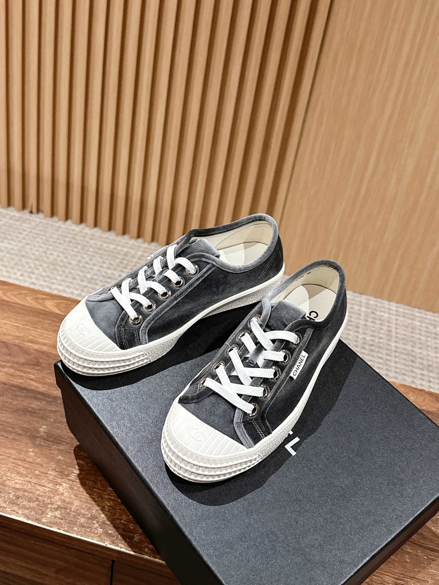 CONVERSE SNEAKER IN CHARCOAL BLACK VELVET - 35