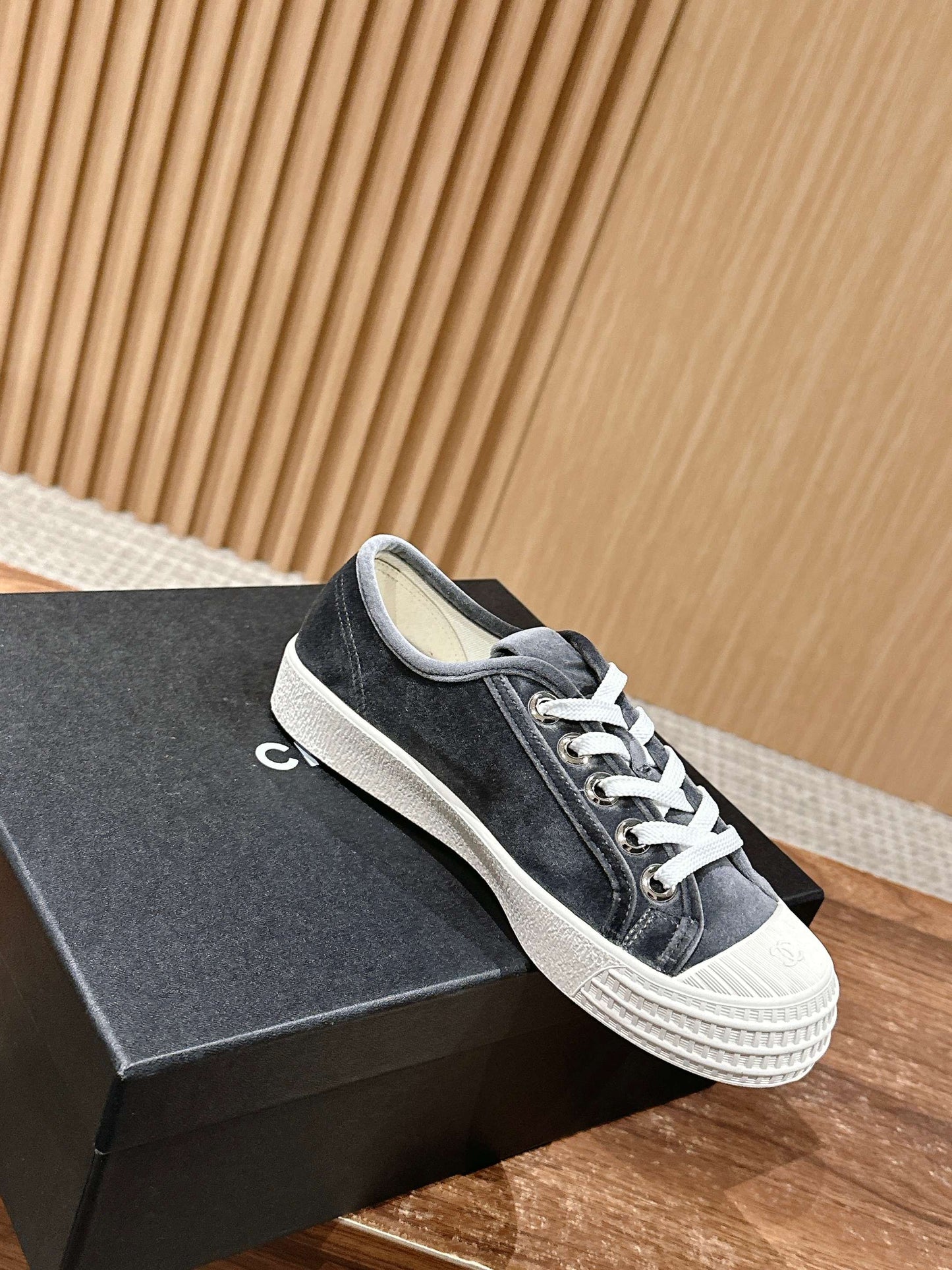 CONVERSE SNEAKER IN CHARCOAL BLACK VELVET - 35