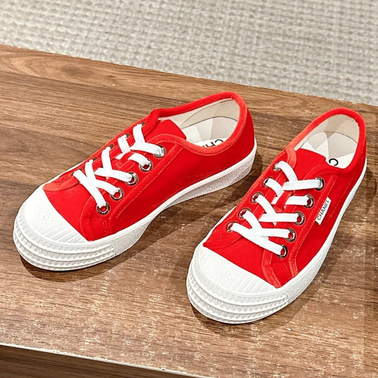 CONVERSE SNEAKER IN RUBY RED VELVET - 35