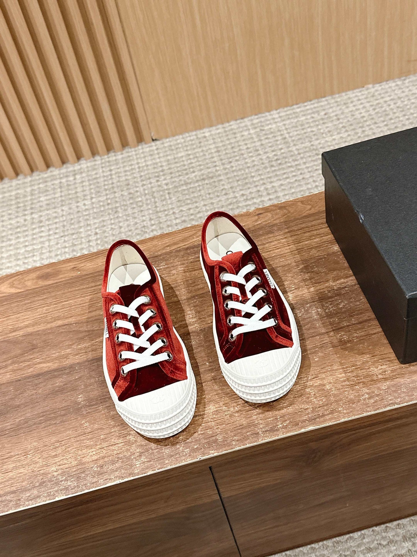 CONVERSE SNEAKER IN LIPSTICK RED VELVET - 35