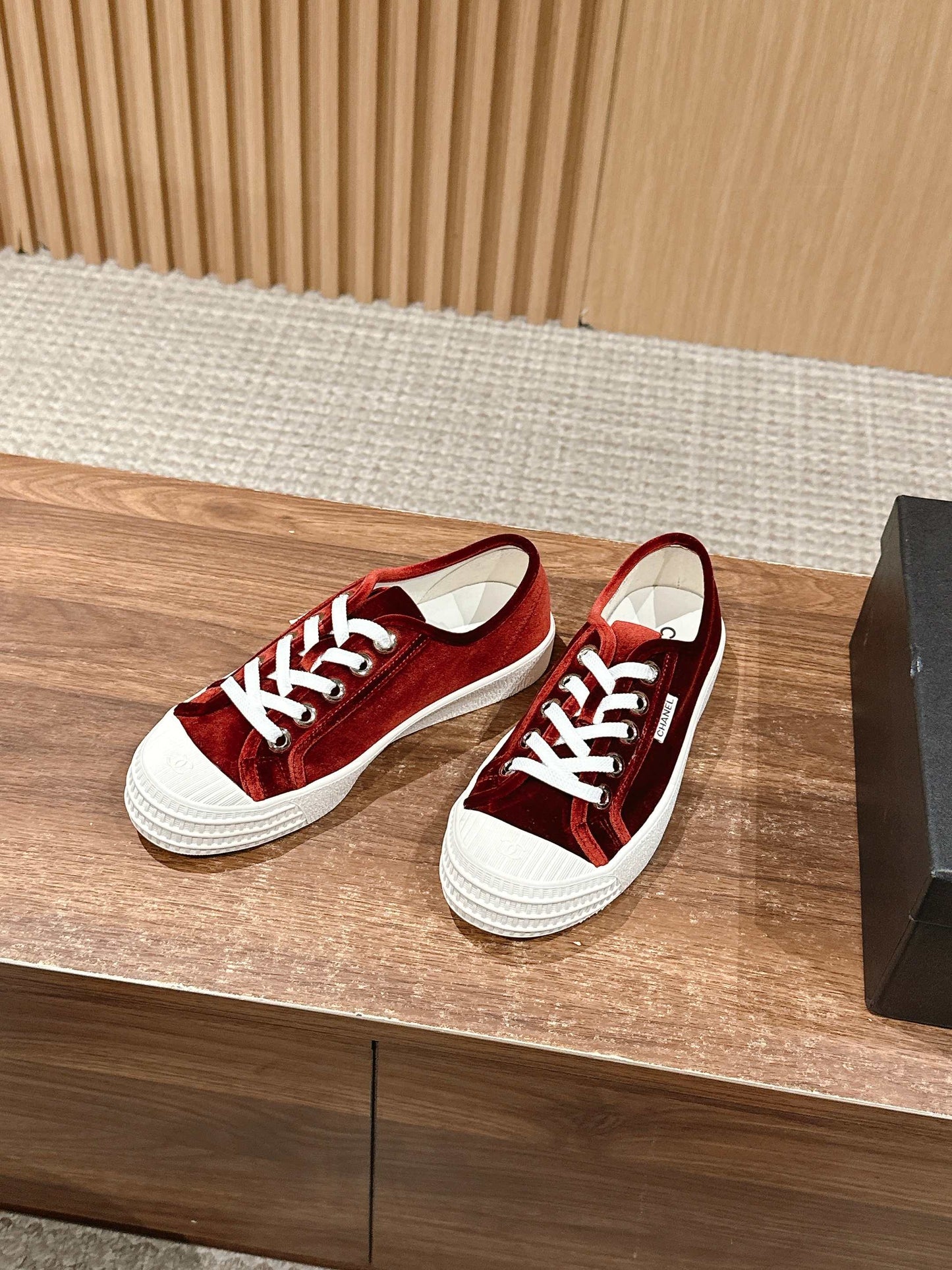 CONVERSE SNEAKER IN LIPSTICK RED VELVET - 35