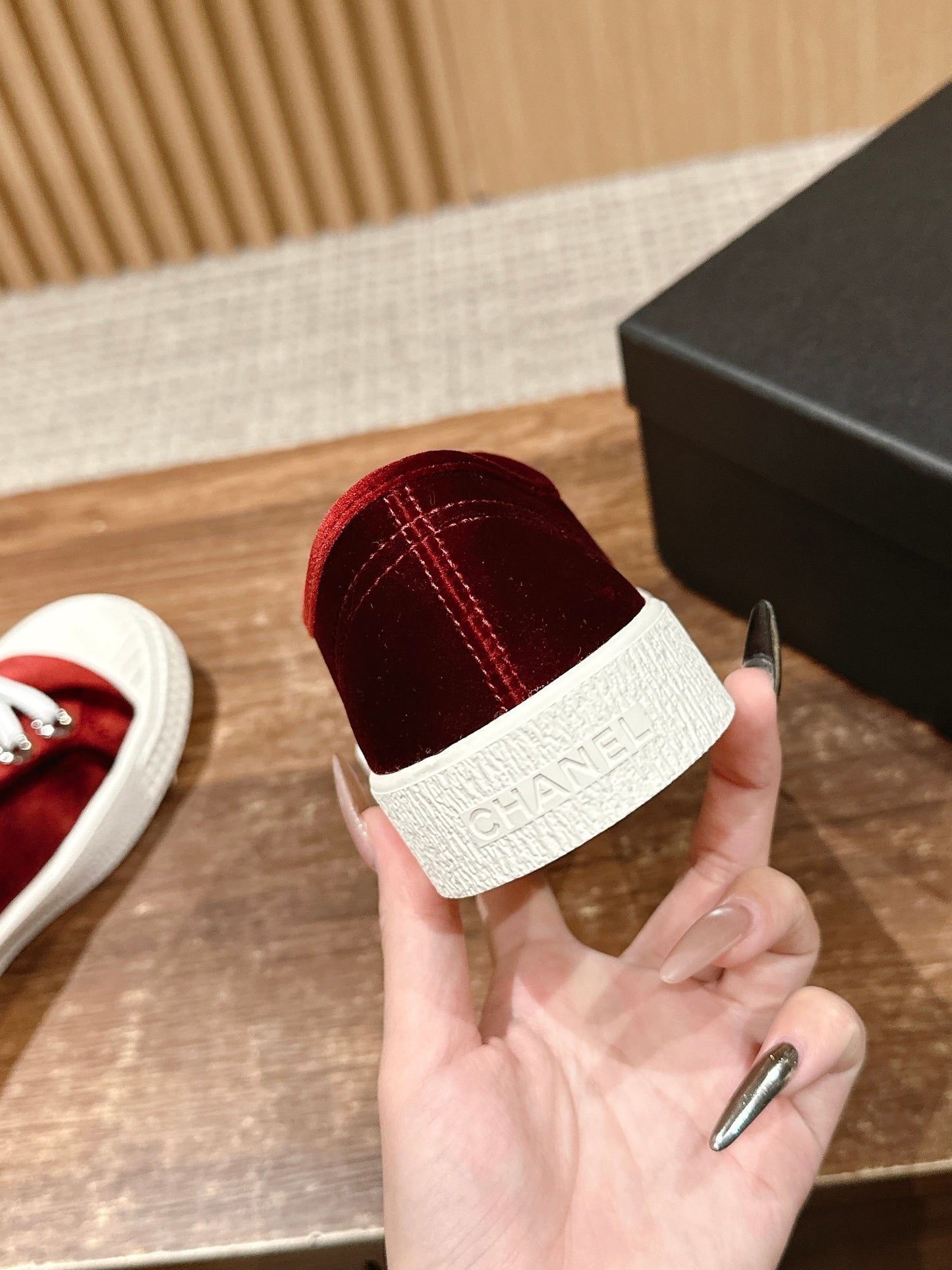 CONVERSE SNEAKER IN LIPSTICK RED VELVET - 35