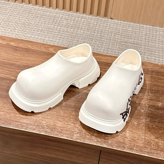 GRAFFITI THICK-SOLED CHEF SHOES IN WHITE RUBBER - 35