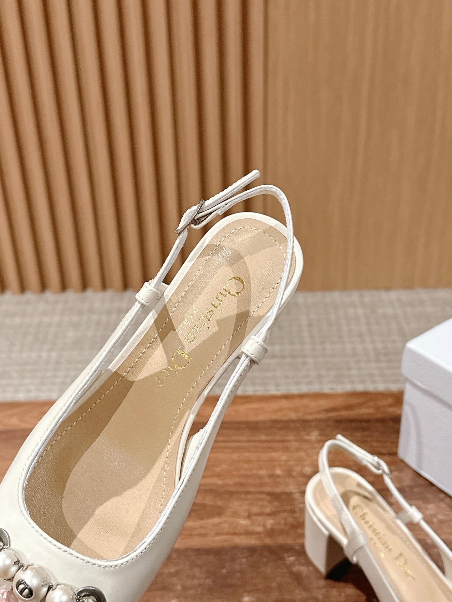 DIOR HIGH SLINGBACK 55 MM 25S IN CREAM WHITE LAMBSKIN PEARL DETAILING - 35